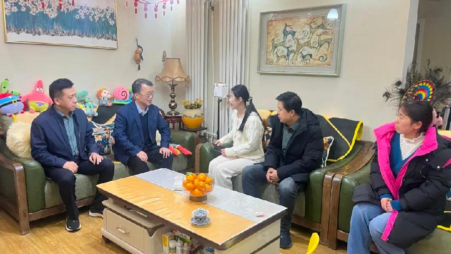 聊城市眼科医院开展走访慰问援渝家属活动