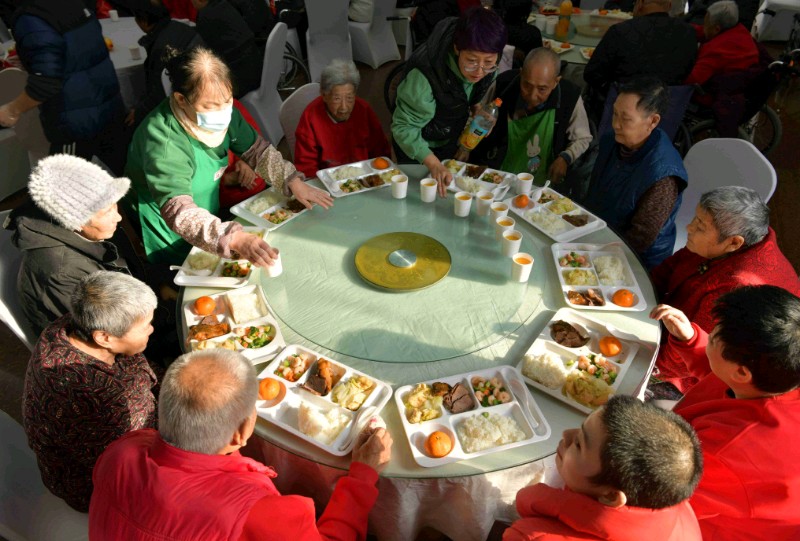 狂欢加上会餐，这个欢乐的元旦作者：作者：吴卫东【冰心文化传媒】（图10）