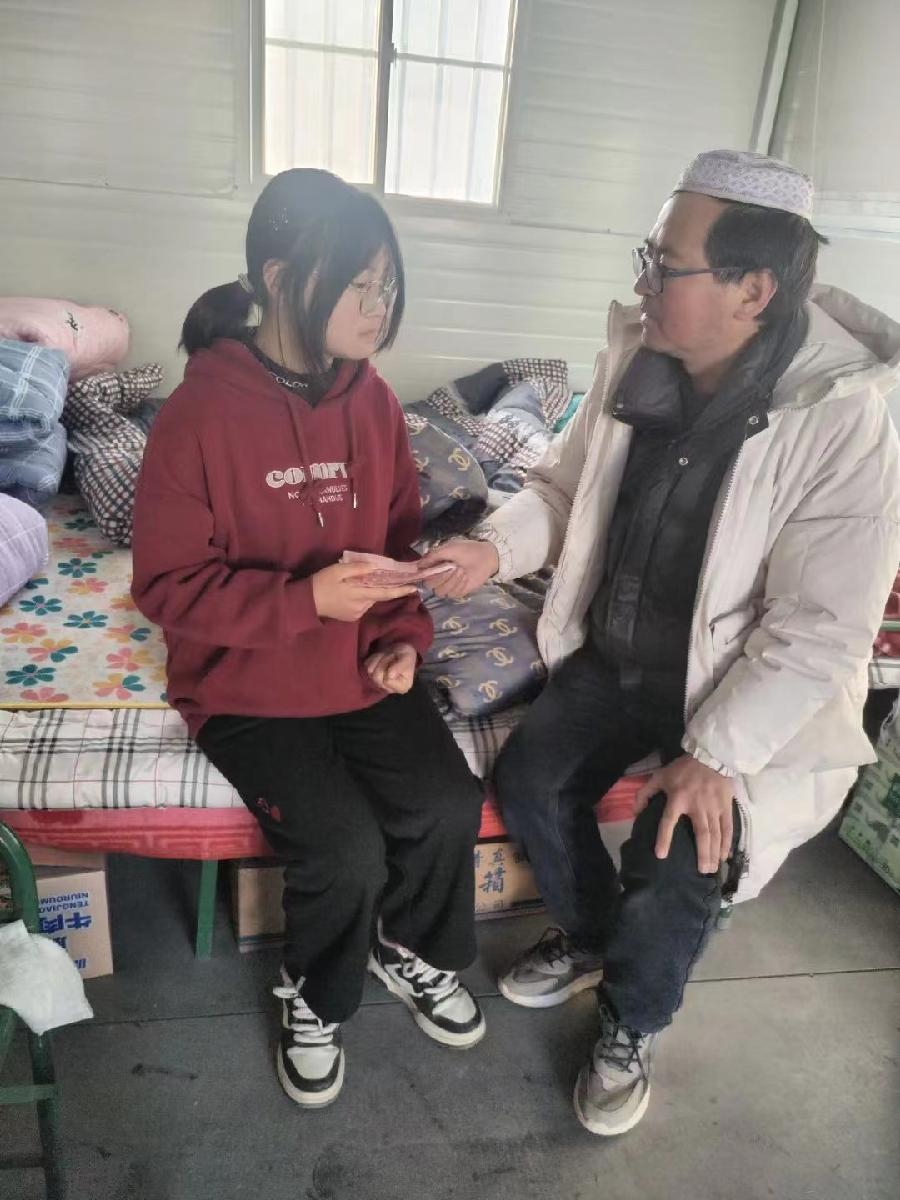 地震中永远埋下的包村干部~作者 ||马志刚-诵读||伊月儿|海外头条(图7)