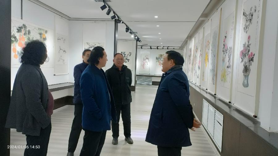 泰安市文联副主席孙黎携美协一行莅临肥城参观指导徐玉正画展（图11）