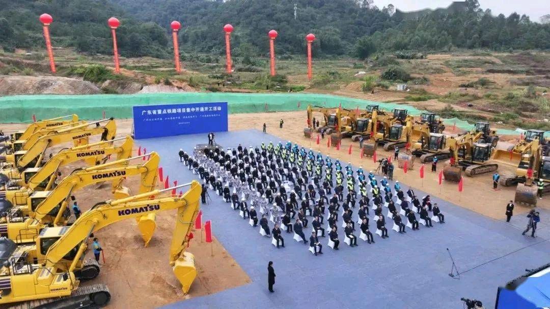 排律.精兵强将上深南 作者/卓顺贵（图3）