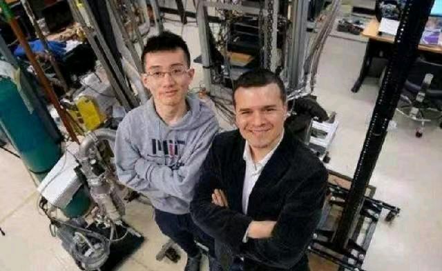 摘得新-中美联合研制出石墨烯半导体*文/冯志清（上海）【冰心文化传媒】主编冰心（图14）
