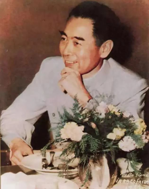 【五月的鲜花诗歌朗诵艺术团】路文朗诵《西花厅海棠花的呼唤》作者刘林丽 编辑制作刘林丽(图3)