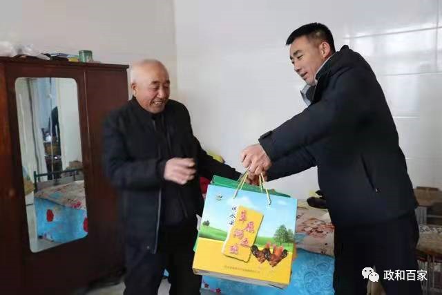 【人物通讯】党员桑庆军养殖溜达鸡带民致富 作者/孙常凤（图9）