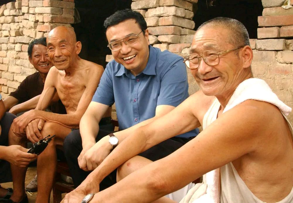 第15期名家东方老师作品专场诵读晚会专辑,由26位主播倾情演绎作者诗词作30首,制作/宋梅【中国长江文学社】有声文学平台(图29)