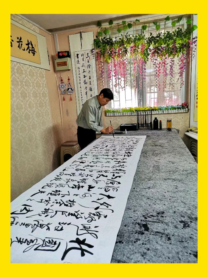 第15期名家东方老师作品专场诵读晚会专辑,由26位主播倾情演绎作者诗词作30首,制作/宋梅【中国长江文学社】有声文学平台(图49)