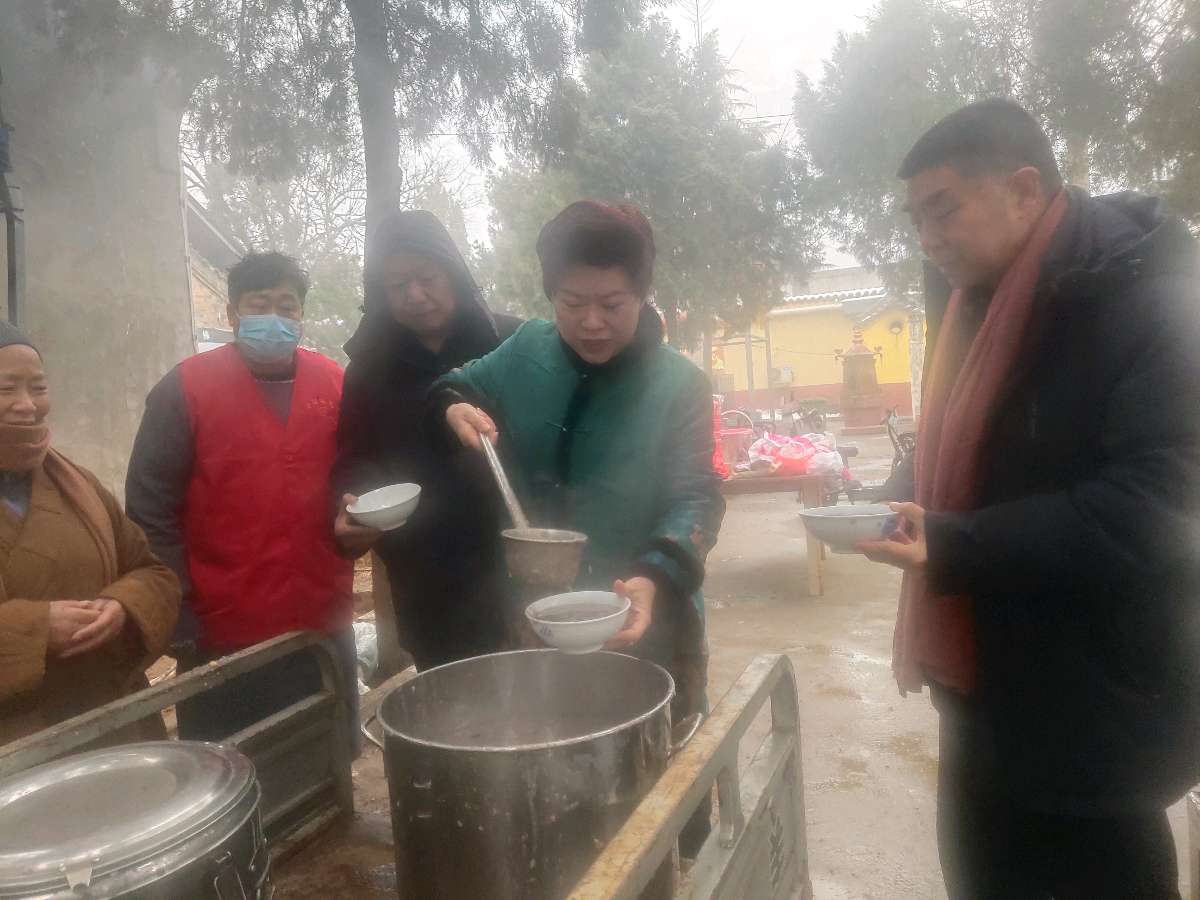 “一碗慈心暖古城” 洪恩寺腊八节众筹施粥慈善公益活动(图8)