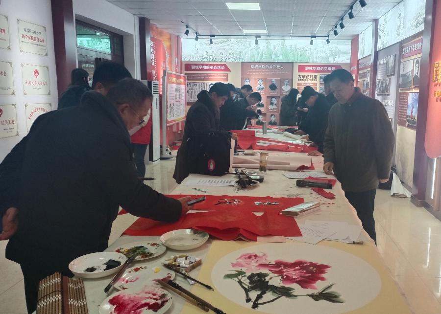 聊城市书画研究会赴东昌府区侯营镇开展弘扬中华传统优秀文化迎新春送春联书画笔会活动(图4)