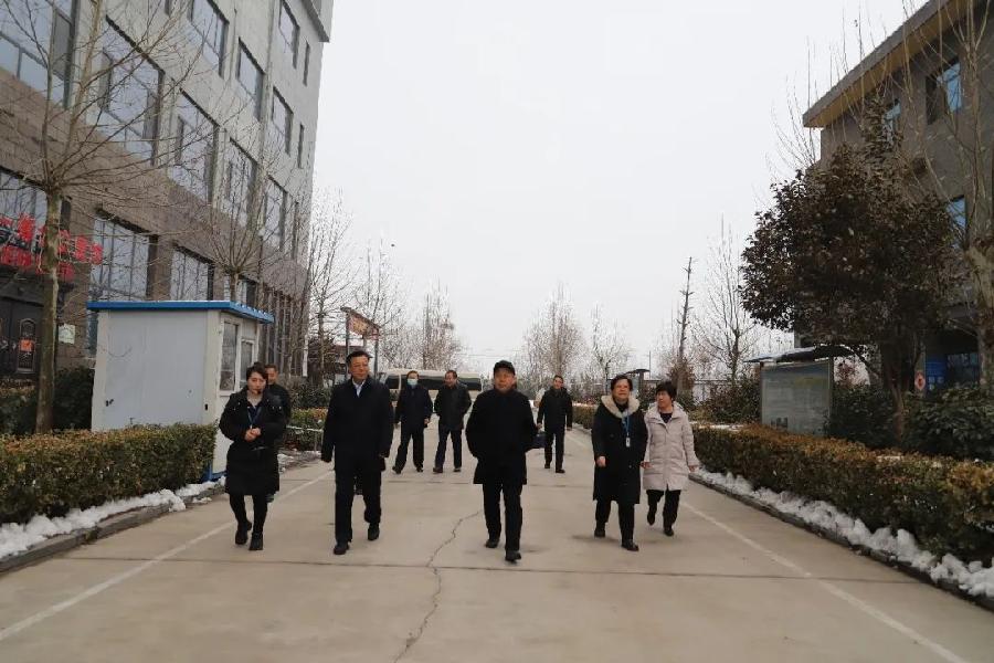 聊城市关工委领导到正信味业食品有限公司开展调研活动（图2）