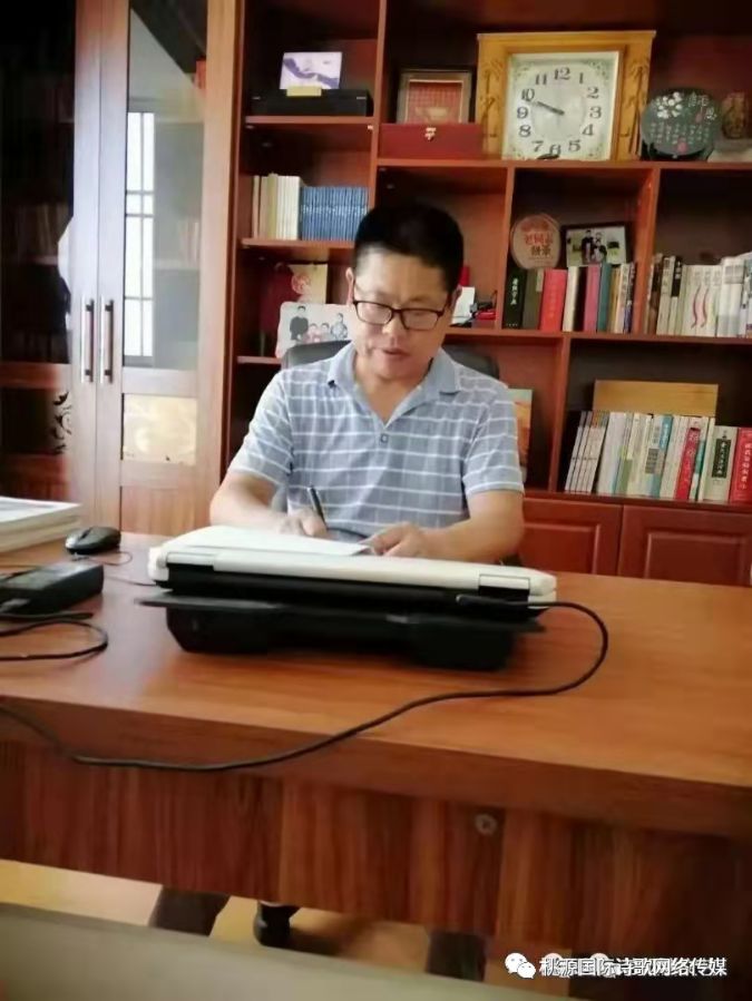 《写在增城音乐文化雕塑广场》作者:马天勇【主播:长弓雅士】【桃源国际诗歌文化传媒】用声音传递温暖以诵读致敬人生♬（图11）