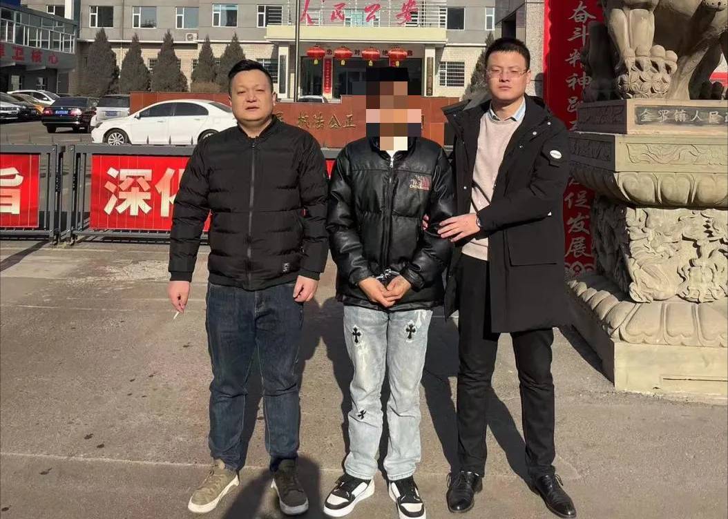 【春雷行动】让“网逃”无处遁形 中阳警方连续抓获6名网上在逃人员（图5）