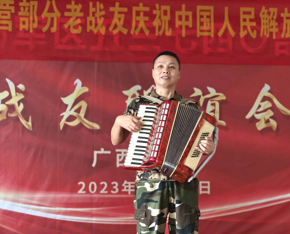 桂林市龙之声综合艺术团见闻∥双龙盛会漓江畔 百雁新图独秀边∥中国桂林都市漓江诗书画社(第137期)(图12)