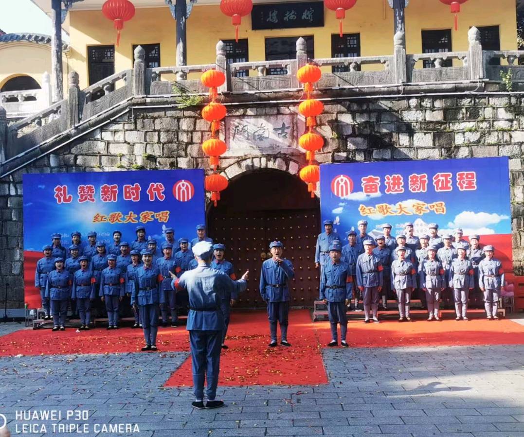 桂林市龙之声综合艺术团见闻∥双龙盛会漓江畔 百雁新图独秀边∥中国桂林都市漓江诗书画社(第137期)(图5)