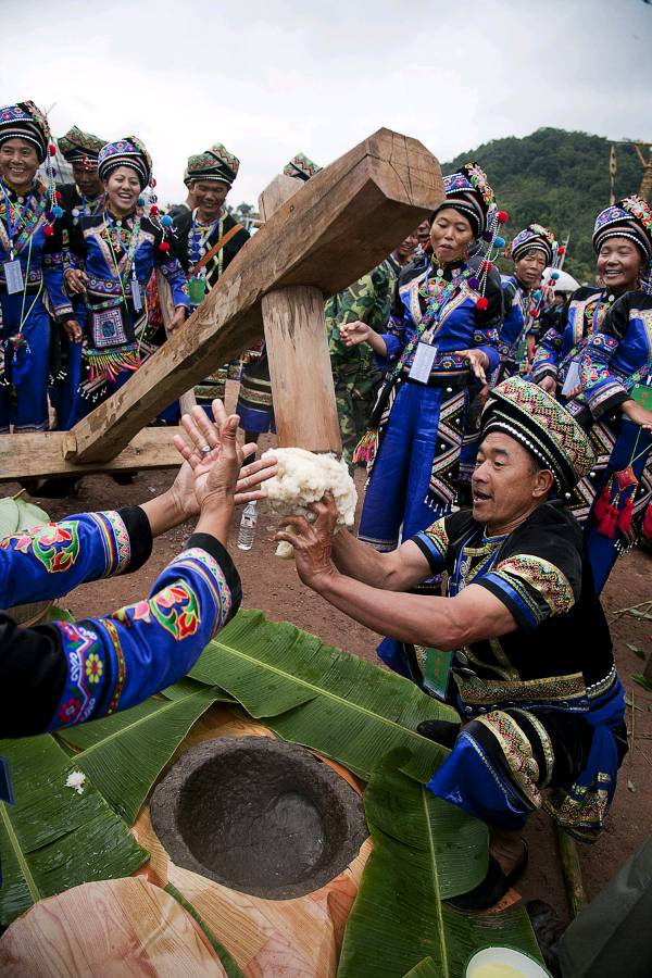 《现代著名诗人名诗合集鉴赏》作者：郭小林、刘文波、田歌、游龙天下。配乐：电吹管《友谊地久天长》演秦：哈尔滨雪之韵艺术团秦永春[中国现代诗歌文化传媒]（图7）