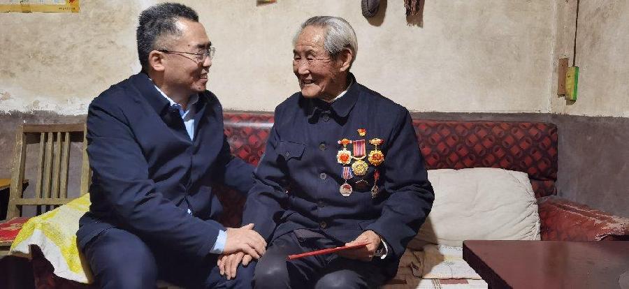 山阳县县长李凌云开展春节前走访慰问活动