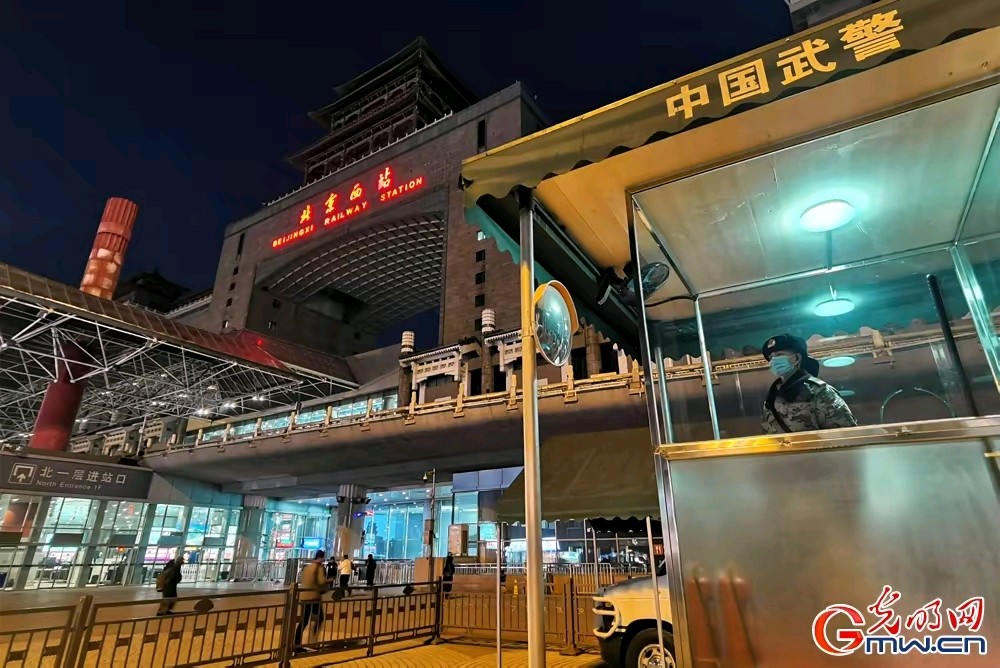 《著名现代诗人创作合集》作者:游龙天下、田歌、郭小林、刘文波。配乐：电子琴《中国年》[中国现代诗歌文化传媒]（图7）