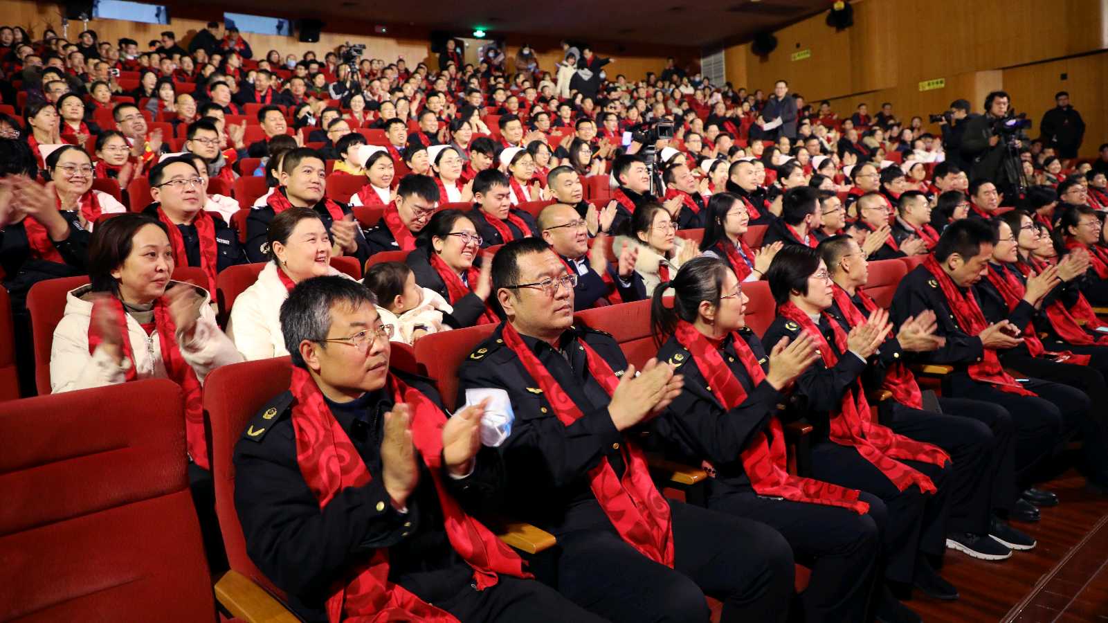 “龙腾昌城迎新年”2024年昌邑市春节联欢晚会精彩上演(图15)