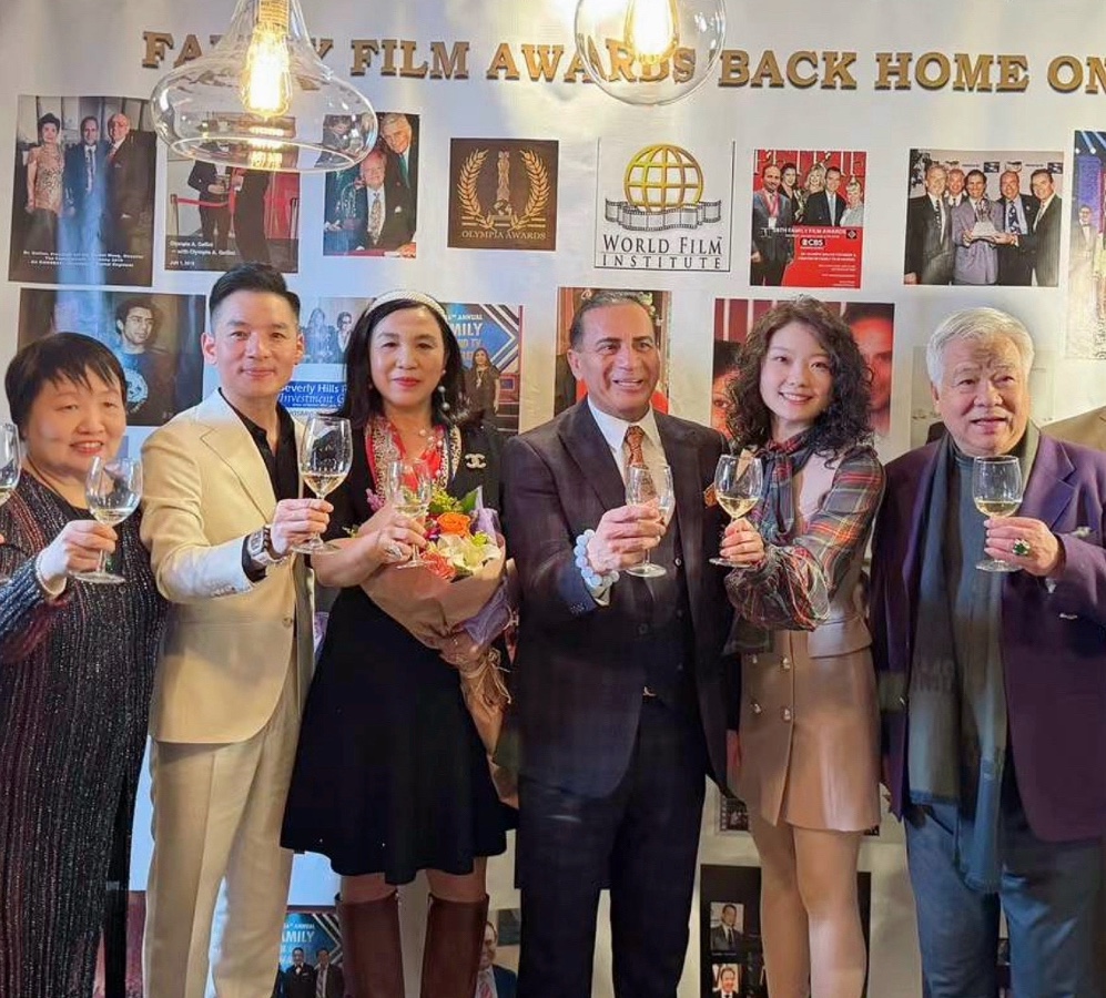 中美文化交流碰撞：第26届家庭电影电视奖登陆CBS 【美国华尔街卫视】世界诗歌联合总会【世界影视传媒】（图13）