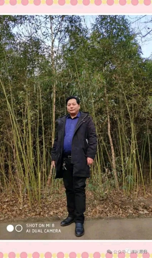 【名家精品】《昙花情》《心头之痒》《夜的羔羊》……//作者：曹志杰（思归会长）//都市头条（图4）