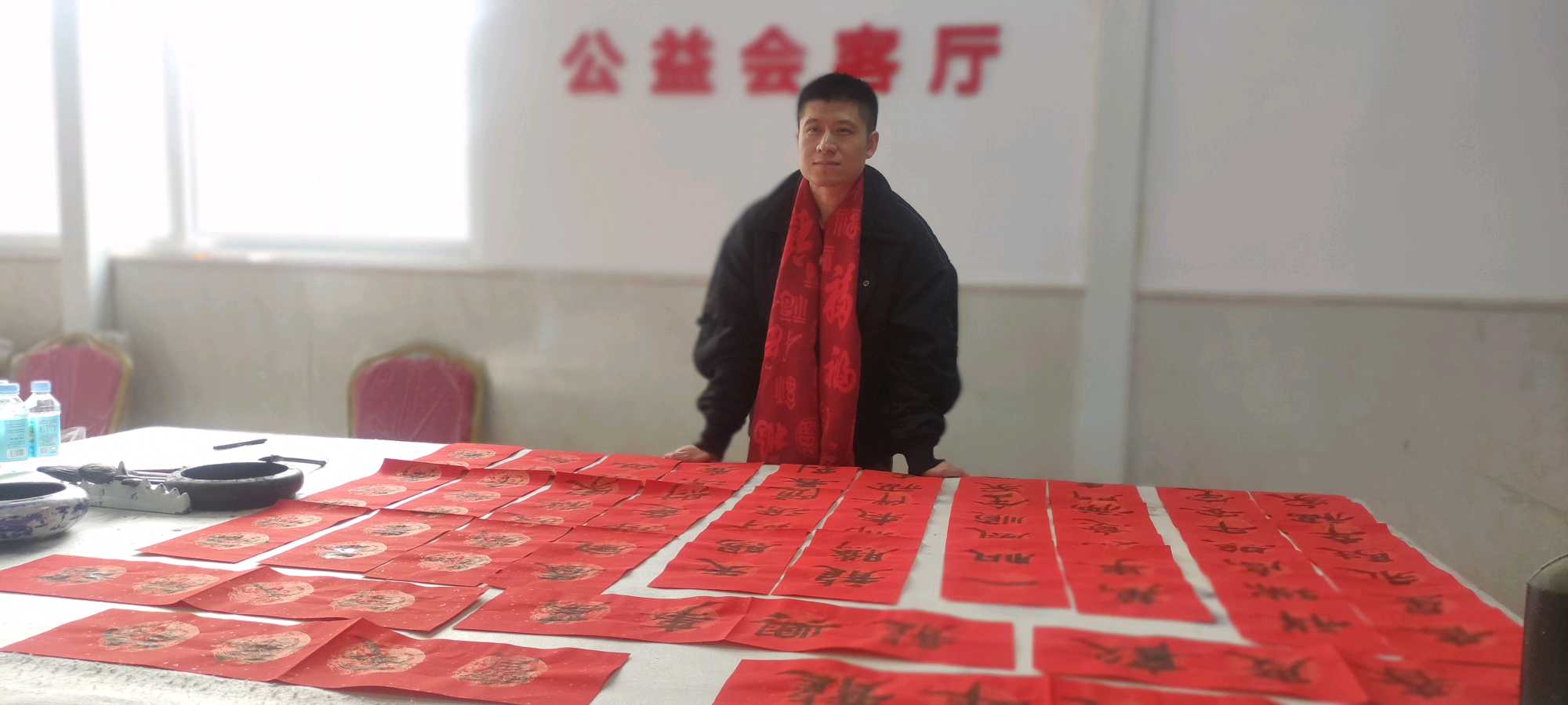 送雪中炭爱心粥屋书画家乔立义务撰写春联 文/刘锁海(通韵)（图4）