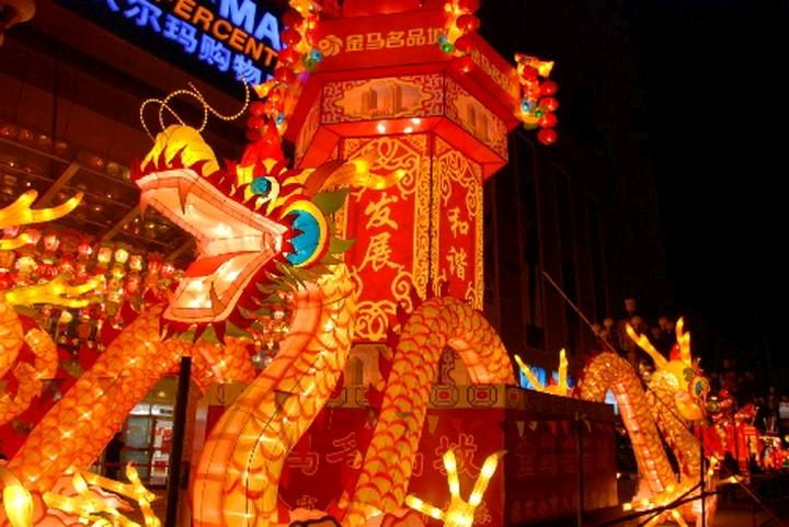 【明心文学】难忘今宵闹花灯 作者/朱海明 主播/舒心快乐(图4)