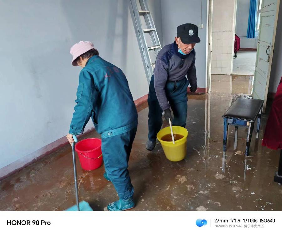 中土安保连夜除雪，全力保障项目安全（图22）