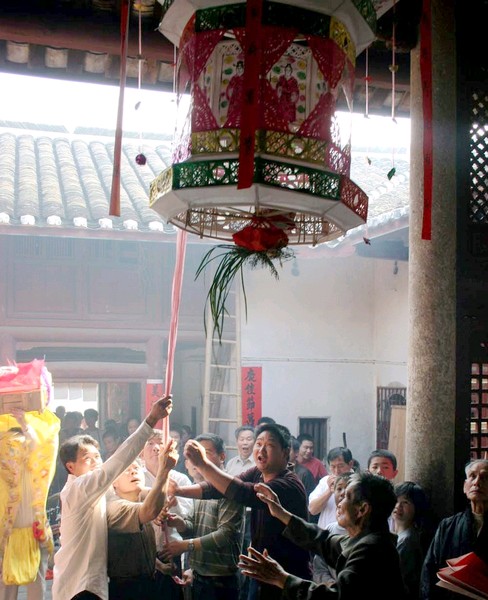 请欣赏三位金牌主播倾情诵读罗洪标老师的作品《兴宁响丁》编辑//海纳百川【第7755期】（图8）
