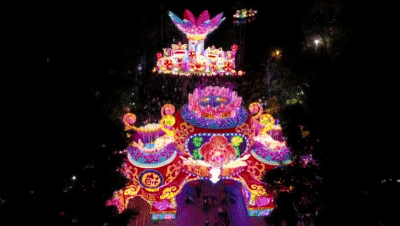 荐赏：小城物语（外二首）//文/翔鹰（新疆）//《黄河诗魂》征稿//都市头条（图2）