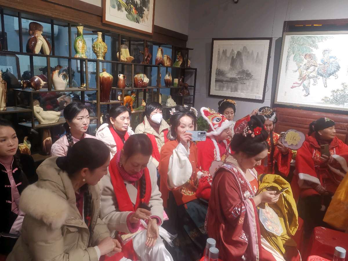 榕树楼九雅闹元宵∥桂林市中华文化促进会正月十五古南门上活动纪实辑锦唯美佳作欣赏∥中国桂林都市漓江诗书画社微刊总(第144期)(图48)
