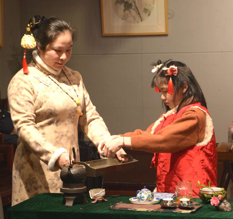 榕树楼九雅闹元宵∥桂林市中华文化促进会正月十五古南门上活动纪实辑锦唯美佳作欣赏∥中国桂林都市漓江诗书画社微刊总(第144期)(图24)