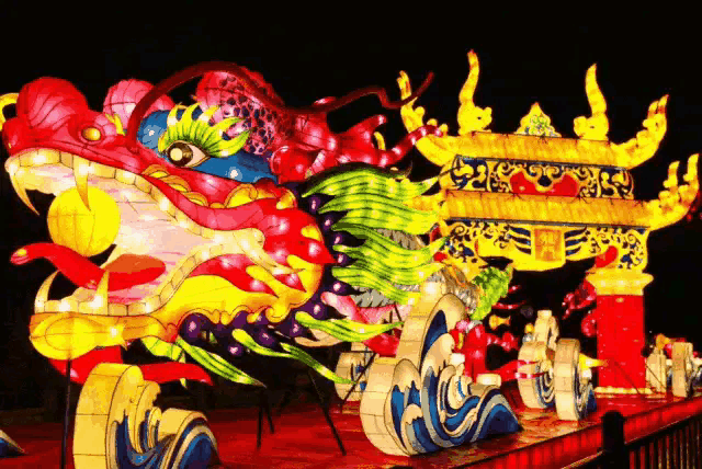 《中国现代名诗歌新作品合集鉴赏》作者：田歌、管泽富。配乐:上海民乐乐曲合奏《闹元宵》[中国现代诗歌文化传媒]（图6）