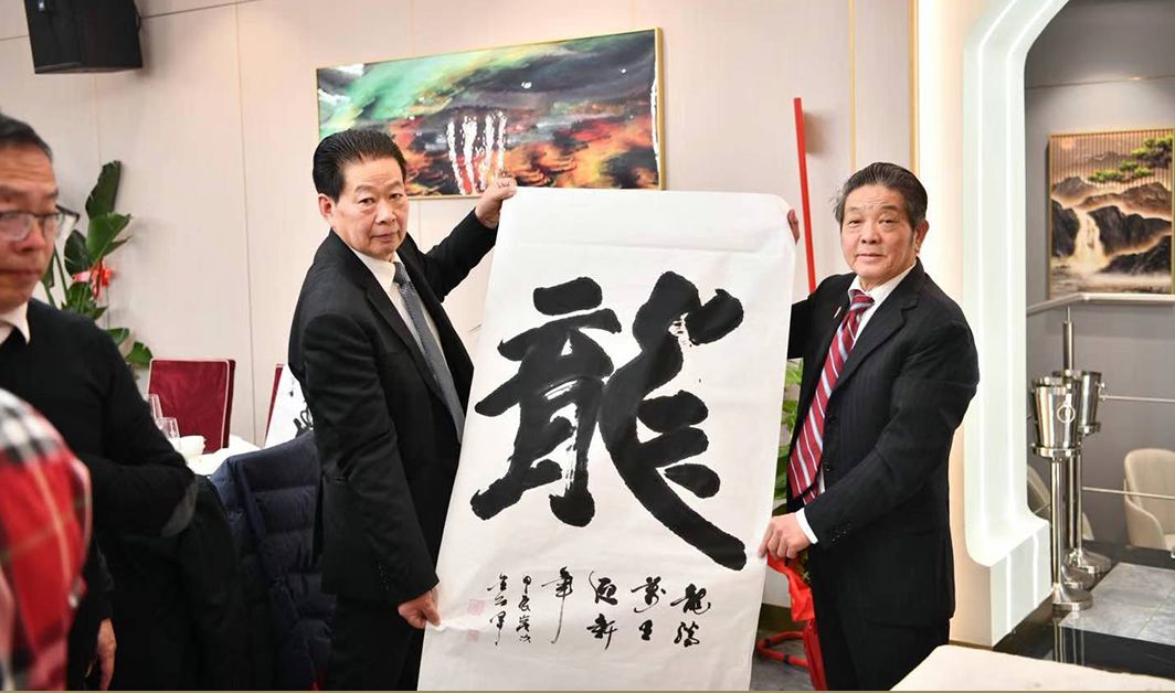 《星河灿烂 艺道日新——记书法家金冠军》8905期~新京都文艺(图2)