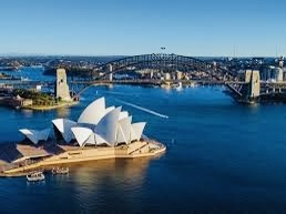 【海外诗译】精品双语朗诵《悉尼观海》(外一首)作者|高溪溪、英译|静好、审译&朗诵|薇薇(图3)