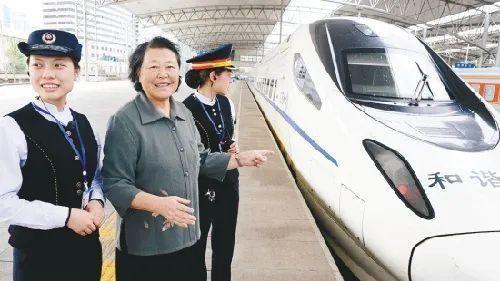新中国第一位女火车司机 ‖ 文章来自央视新闻 改编朗诵/章彬彬（图9）
