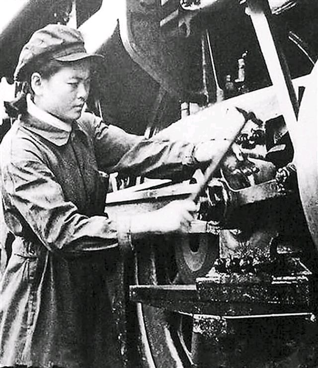 新中国第一位女火车司机 ‖ 文章来自央视新闻 改编朗诵/章彬彬（图6）