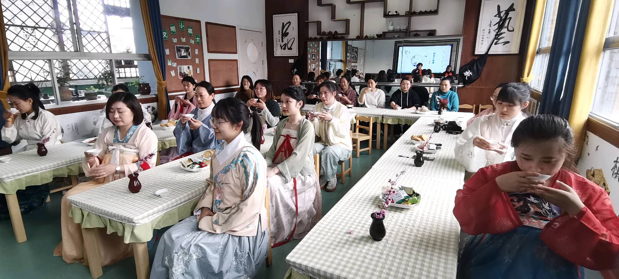 全维春茶喜迎“女神节”(图2)