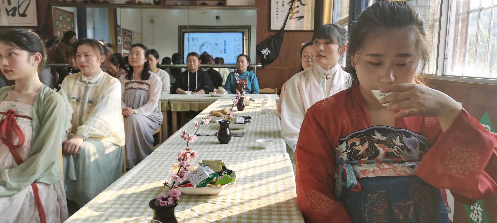 全维春茶喜迎“女神节”(图4)