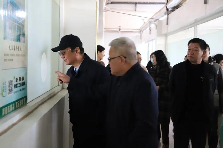 山东省旅游行业协会会长王德刚一行到山东正信味业食品有限公司调研(图5)
