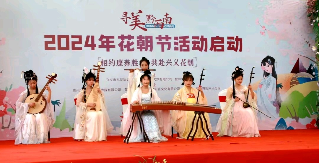《著名诗人创作现代古诗'明媚的三月'》作者刘文波。朗读者:刘文治[中国现代诗歌文化传媒]（图5）