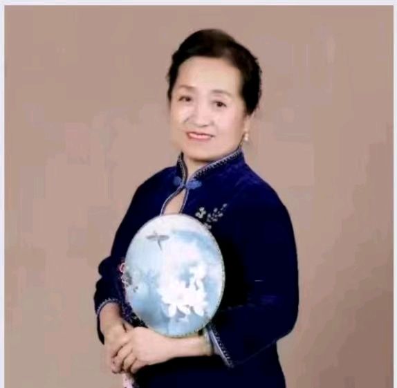 拥抱春天——为亦春朗诵艺术团而作 文/郑春玲 主播/郭秋松（图9）