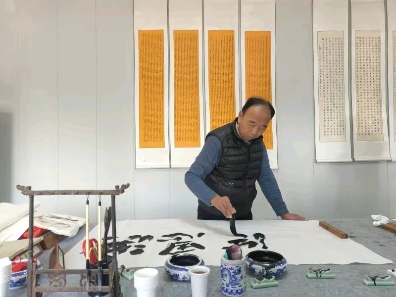 洪恩寺特聘禅书艺术家义写春联迎新活动圆满成功(图6)