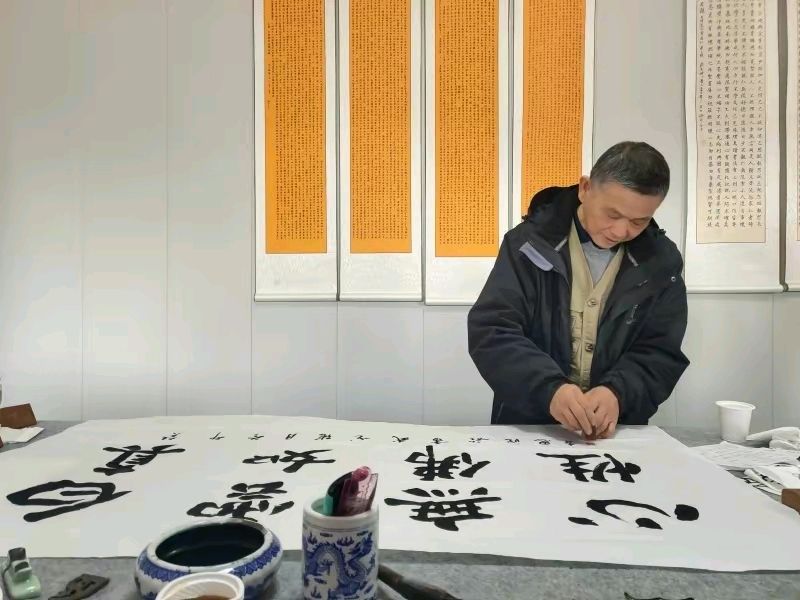 洪恩寺特聘禅书艺术家义写春联迎新活动圆满成功(图9)