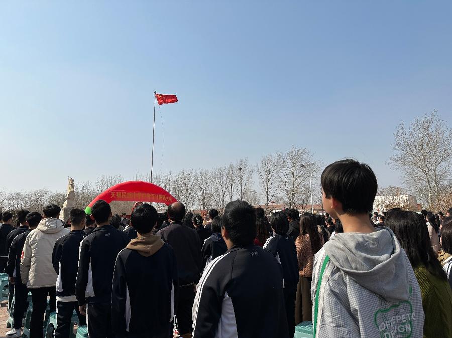 【都市头条向幸福出发编辑部】第10707期 中考百日誓师大会(图3)