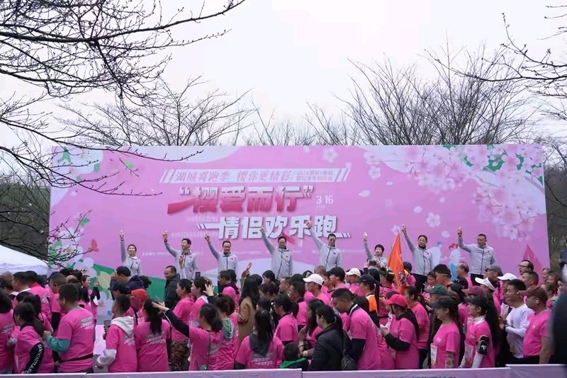 《现代古诗七绝“春暖杏红'等》作者：刘文波。配乐：贵州民歌。[中国现代诗歌文化传媒]（图8）