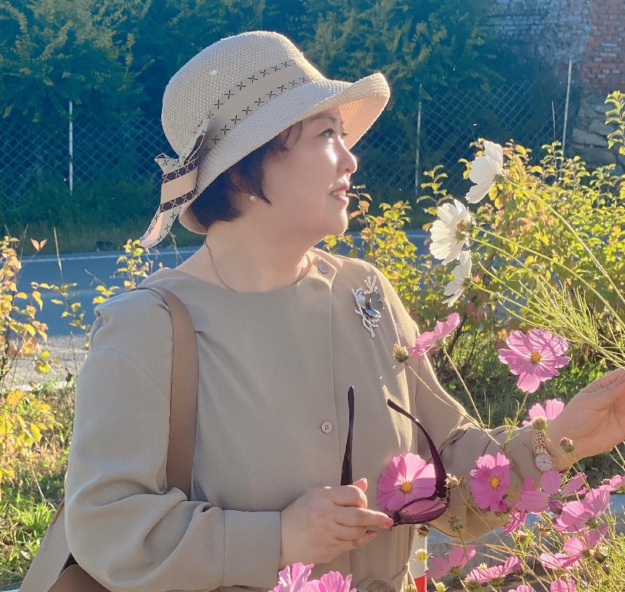 祥云诗歌《冰窗锦绣玻璃花》主播:婉儿 编辑:小鱼儿 【运河情】(第1157期)(图8)