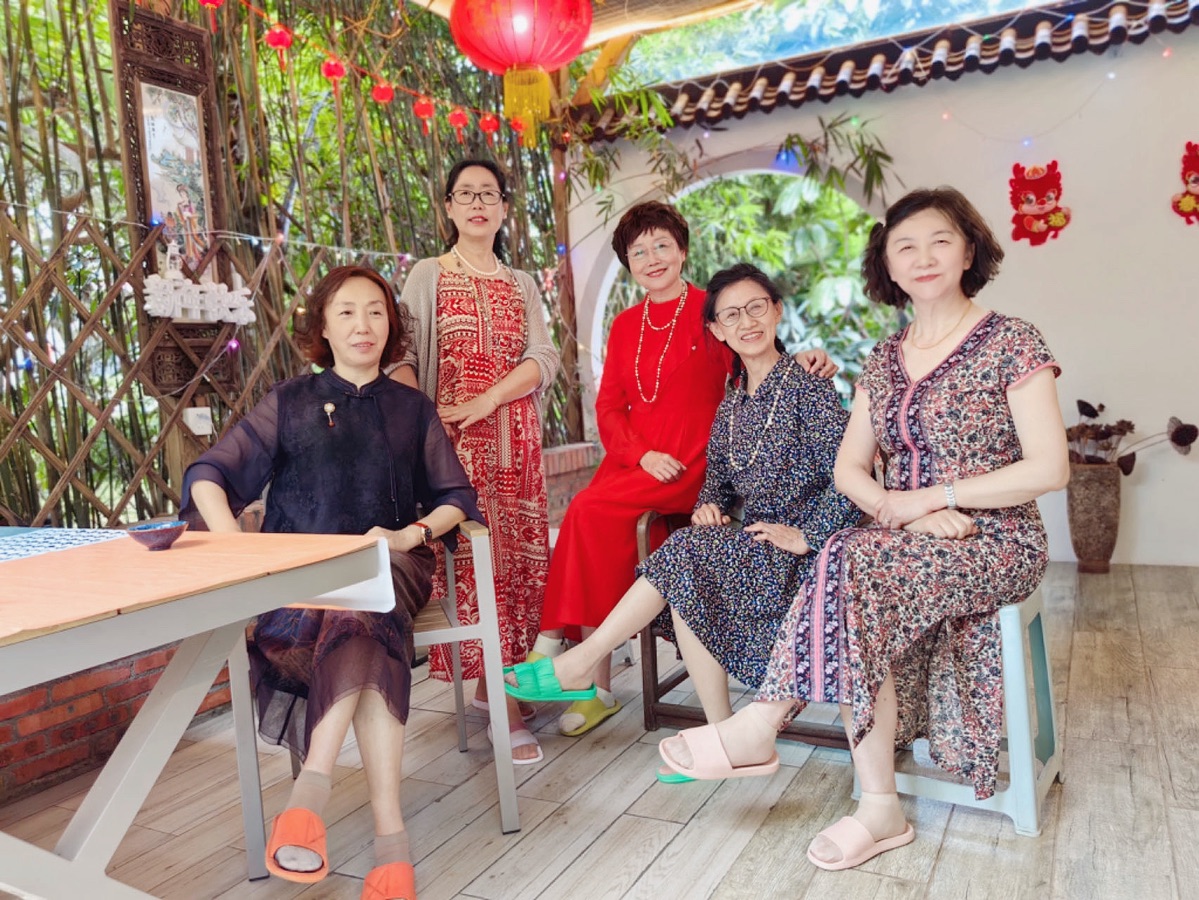 【梅园之音】听相逢一笑 大梅朗诵《弹指间，四十五年……》作者：陆楷明（图6）