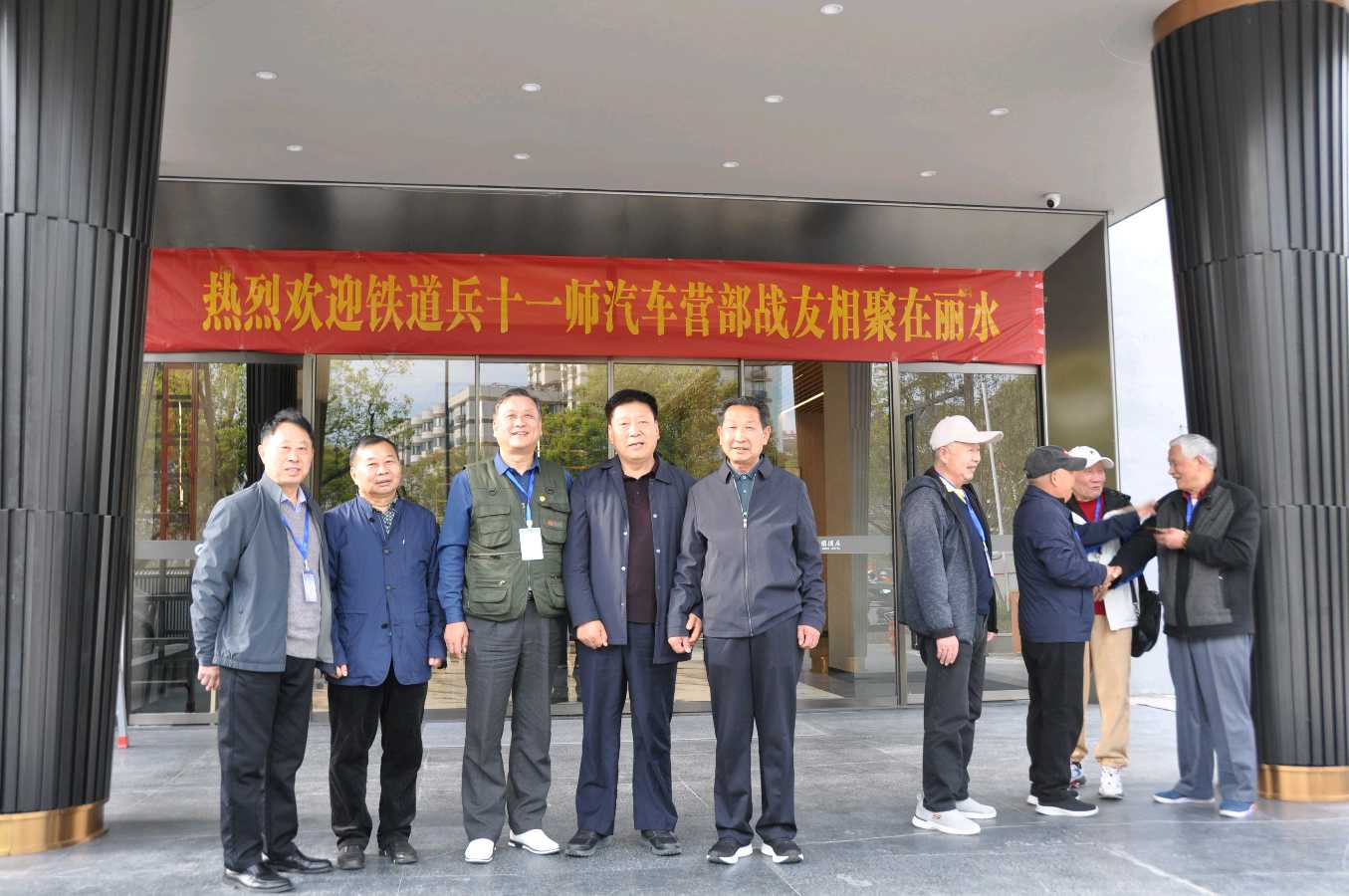 七律.赞铁11师汽车营营部战友聚会 作者/卓顺贵(图6)