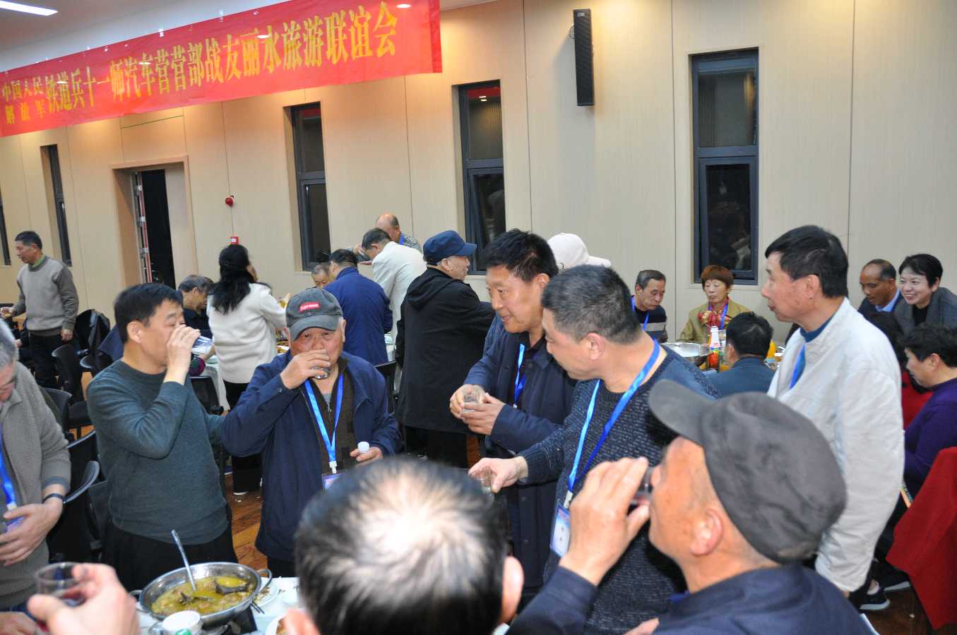 七律.赞铁11师汽车营营部战友聚会 作者/卓顺贵(图4)