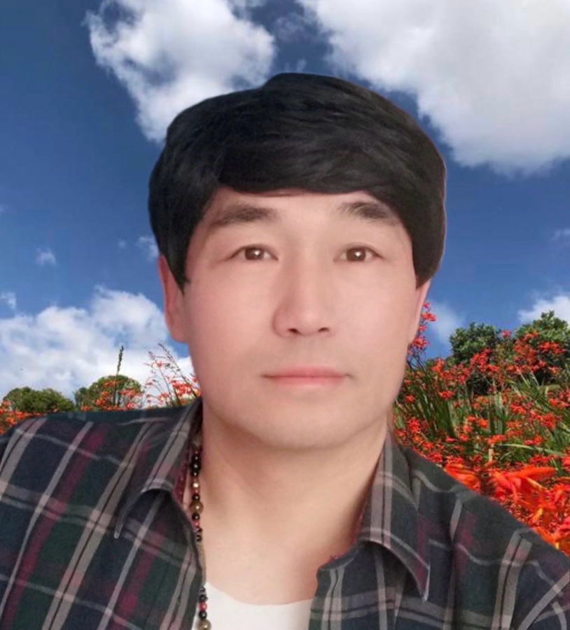 【春之声】世界诗歌文艺晚会优秀作品选-文：老男孩/诵：荆洪（美国）【世界诗歌朗诵金色大厅】世界诗人名人展特刊（图3）