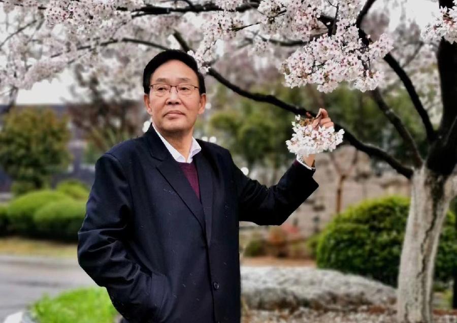 最深情的亲吻——写给一位英雄的母亲ll作者/靖一民ll诵读/段爱国(图7)
